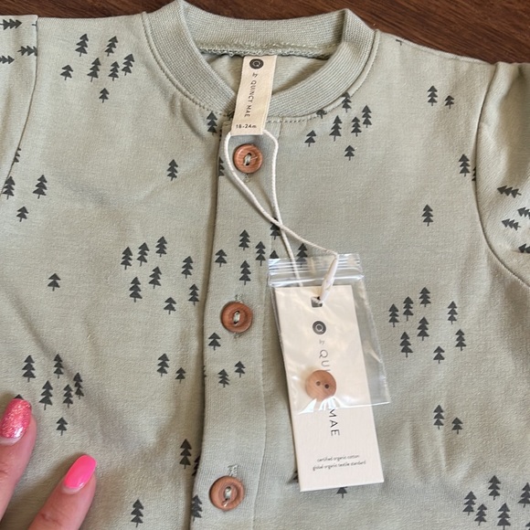 Quincy Mae-18-24 Months - Picture 4 of 6